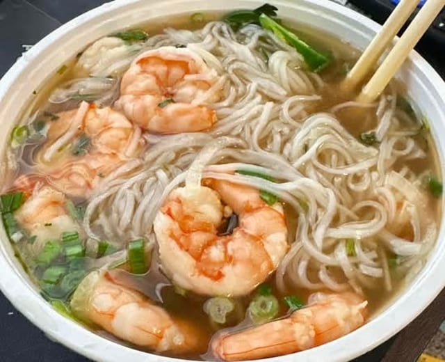 N24. Shrimp Soup.